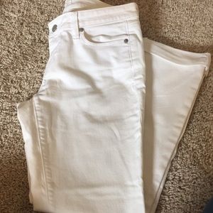 🚫SOLD🚫 White Straight-leg Cuffed Ankle Jeans